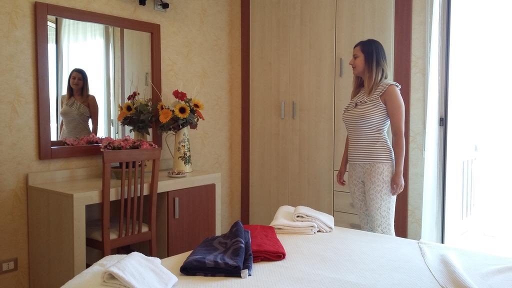 Hotel Condor 米兰马瑞提那 外观 照片