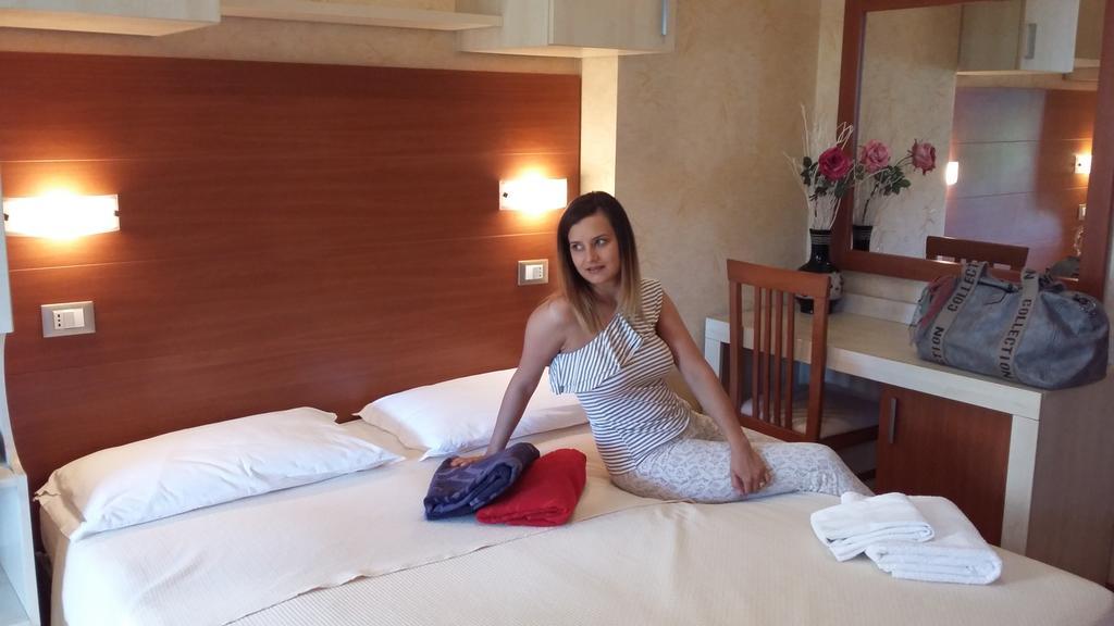 Hotel Condor 米兰马瑞提那 外观 照片