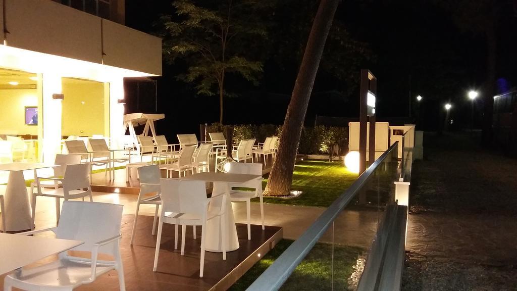 Hotel Condor 米兰马瑞提那 外观 照片
